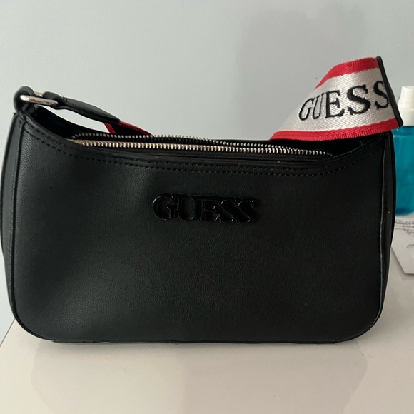 Guess Handbags - Guess black shoulder purse